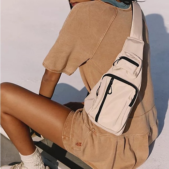 FP MOVEMENT Sprinter Sling Bag - Picture 5 of 6